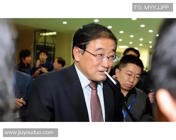 上海坠楼事件引发关注的足球明星身份揭晓背后的故事与影响 上海坠楼事件引发关注的足球明星身份揭晓背后的故事与影响