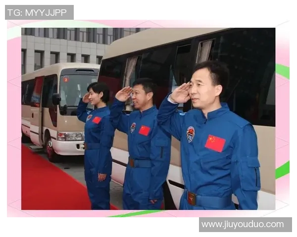 中国13号男足球明星的辉煌历程与未来展望解析