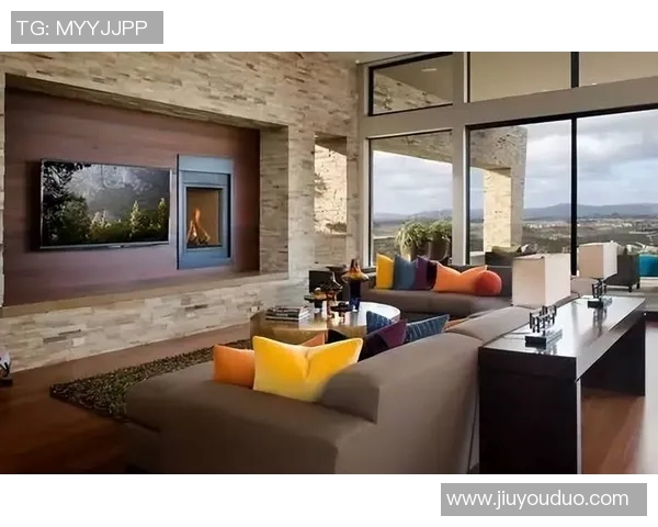 英国足球明星奢华豪宅全景展示及内部装修风格解析