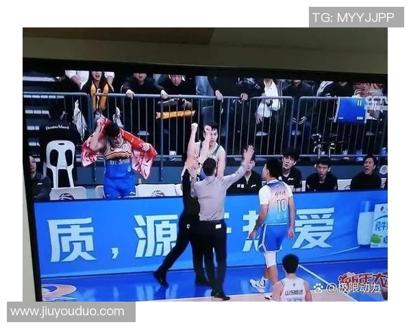 东莞队与四川队在CBA赛场的精彩对决分析与赛后点评 东莞队与四川队在CBA赛场的精彩对决分析与赛后点评